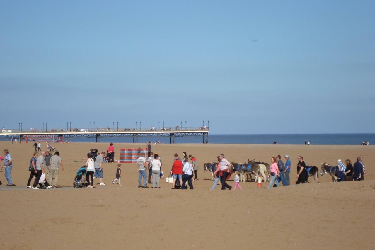 Serena Court Hotel Skegness Exterior photo